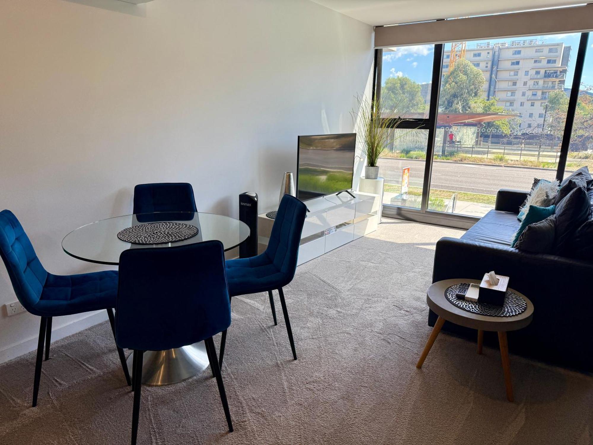 Midnight Luxe 1Br 1Bath Apartment 104 In The Heart Of Braddon Pool Sauna Secure Parking Wine Wifi Canberra Exterior foto